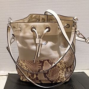 Michael Kors Dottie large leather bucket bag in Elegant Cream and Tan Bucket Bag